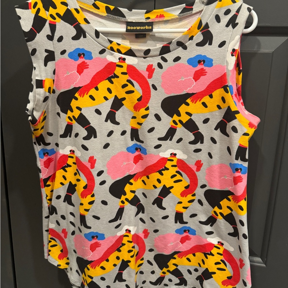 Nooworks Muscle Tee in Discontinued Dancing Ladies Print | Size Large